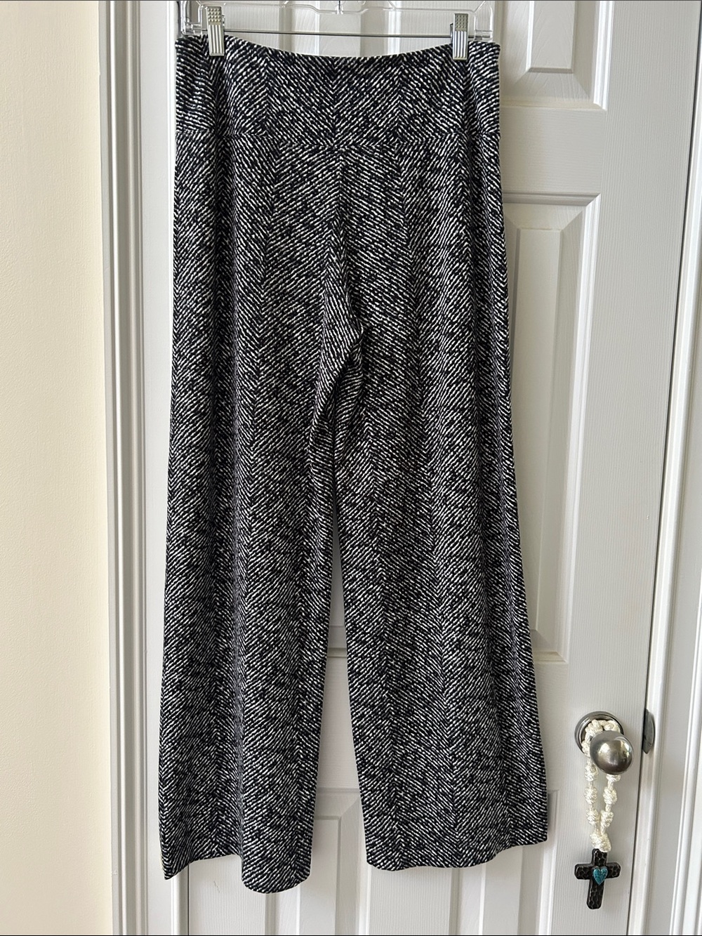J. Jill Wearever Wide Leg Knit Pants, Gray/Black pattern. Great shape. Size S - Picture 2 of 5